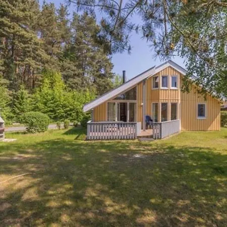 Holiday home Mirow In *